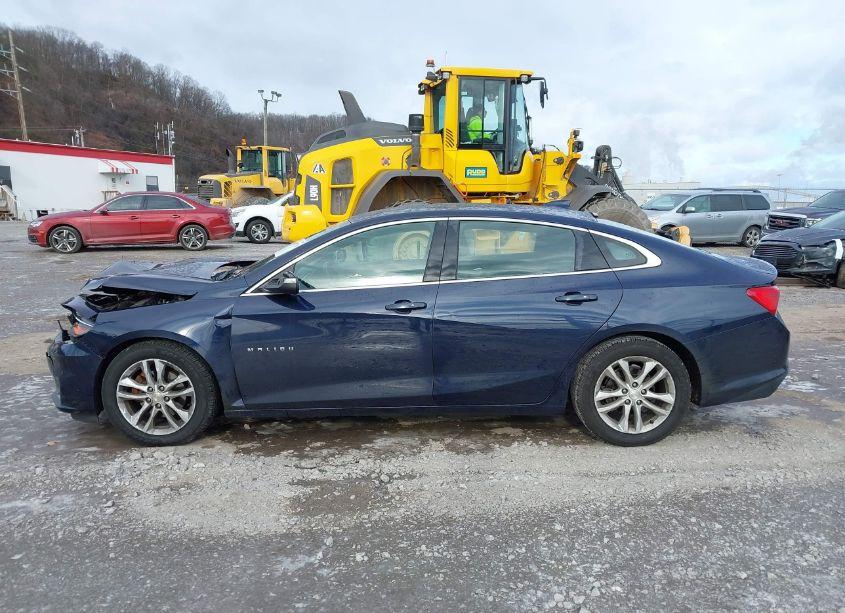 Photo 14 of 2018 Chevrolet Malibu LT (VIN 1G1ZD5ST9JF142287)