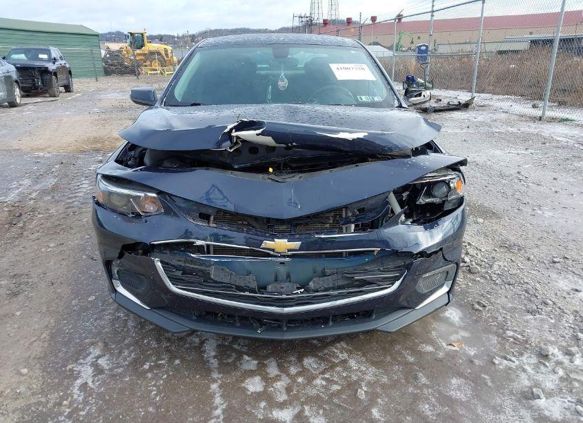 Photo 6 of 2018 Chevrolet Malibu LT (VIN 1G1ZD5ST9JF142287)