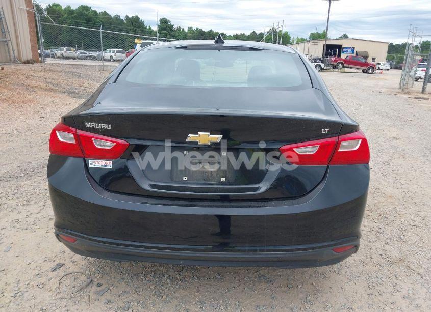Photo 16 of 2018 Chevrolet Malibu LT (VIN 1G1ZD5ST9JF152446)