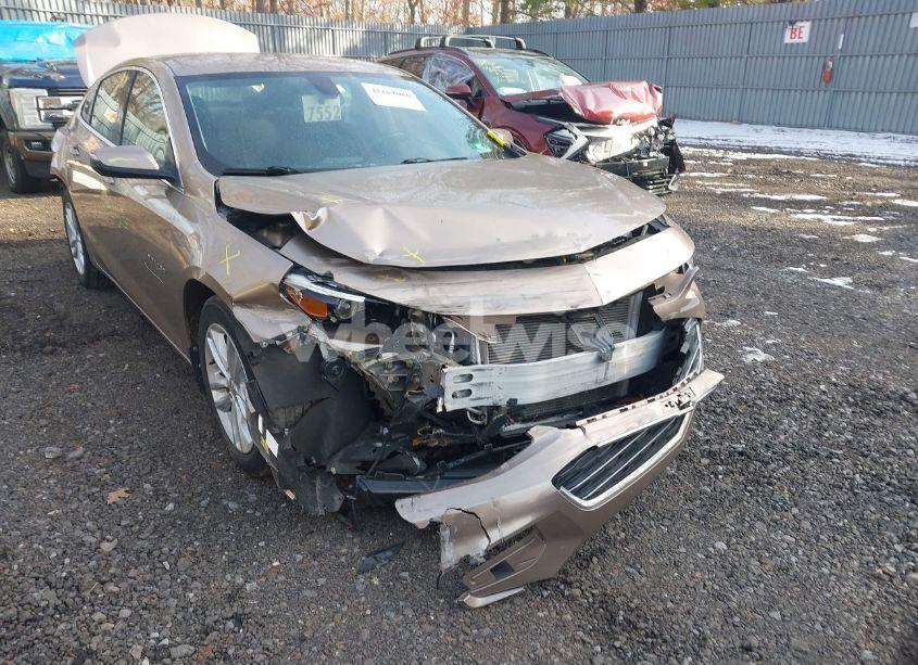 Photo 18 of 2018 Chevrolet Malibu LT (VIN 1G1ZD5ST9JF156982)