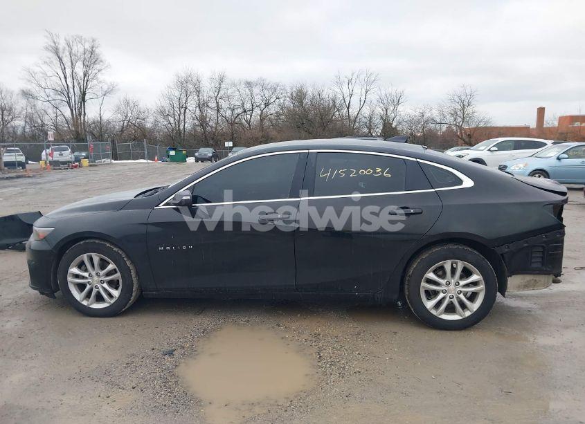 Photo 15 of 2018 Chevrolet Malibu LT (VIN 1G1ZD5ST9JF179419)