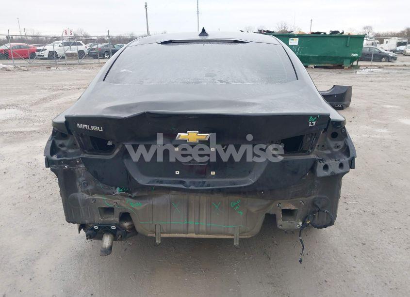 Photo 17 of 2018 Chevrolet Malibu LT (VIN 1G1ZD5ST9JF179419)