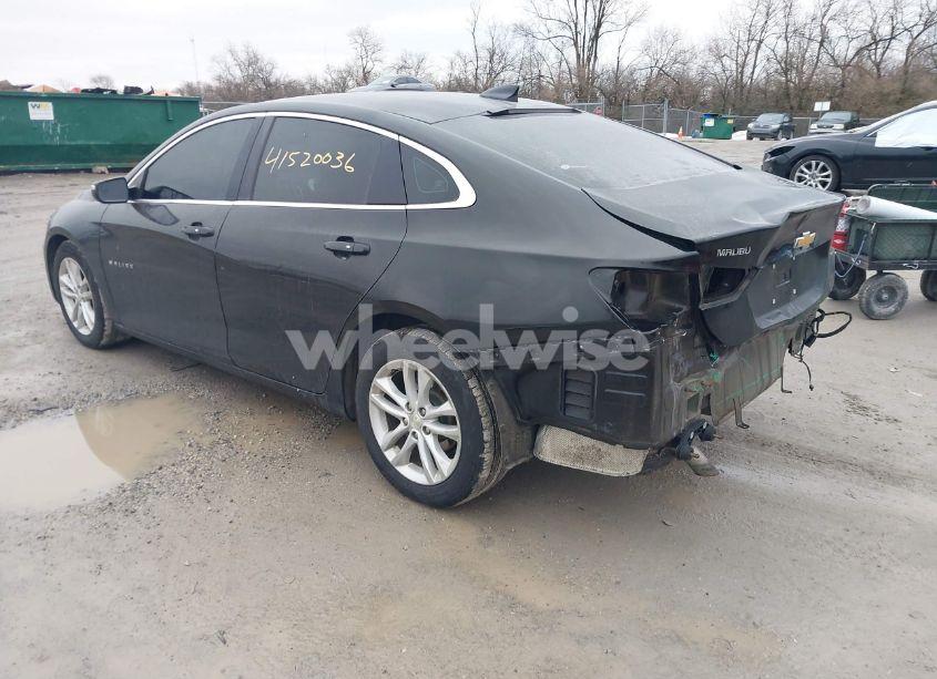 Photo 3 of 2018 Chevrolet Malibu LT (VIN 1G1ZD5ST9JF179419)