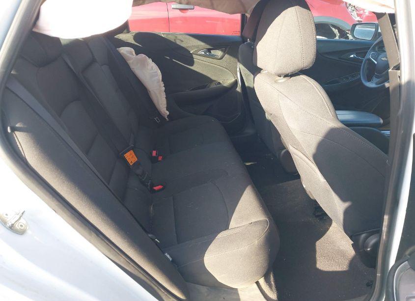 Photo 8 of 2018 Chevrolet Malibu LT (VIN 1G1ZD5ST9JF191344)