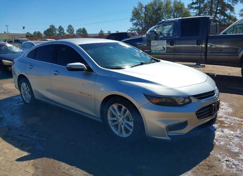 2018 Chevrolet Malibu LT (VIN 1G1ZD5ST9JF197693) main photo