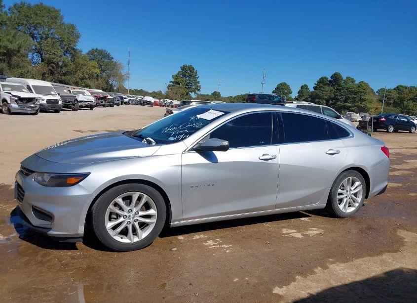Photo 14 of 2018 Chevrolet Malibu LT (VIN 1G1ZD5ST9JF197693)