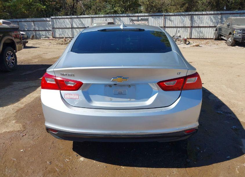 Photo 16 of 2018 Chevrolet Malibu LT (VIN 1G1ZD5ST9JF197693)