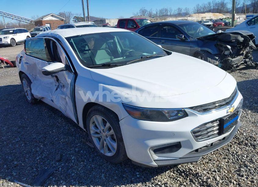 2018 Chevrolet Malibu LT (VIN 1G1ZD5ST9JF211222) main photo