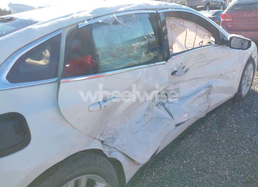 Photo 18 of 2018 Chevrolet Malibu LT (VIN 1G1ZD5ST9JF211222)