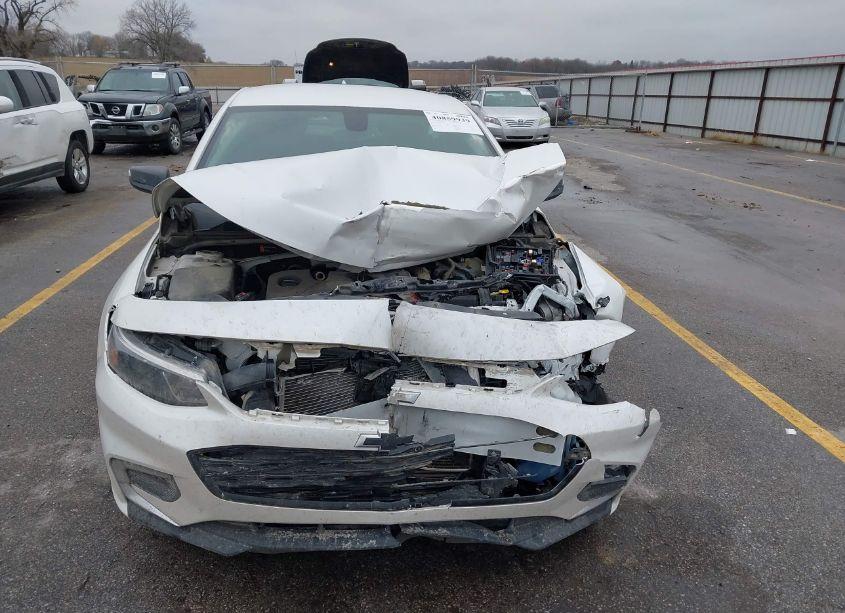 Photo 12 of 2018 Chevrolet Malibu LT (VIN 1G1ZD5ST9JF219398)