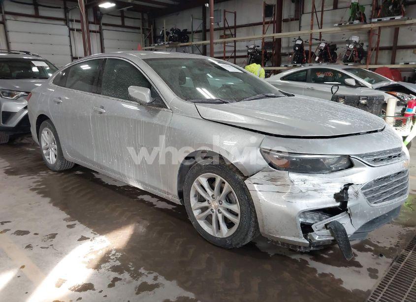 2018 Chevrolet Malibu LT (VIN 1G1ZD5ST9JF234032) main photo