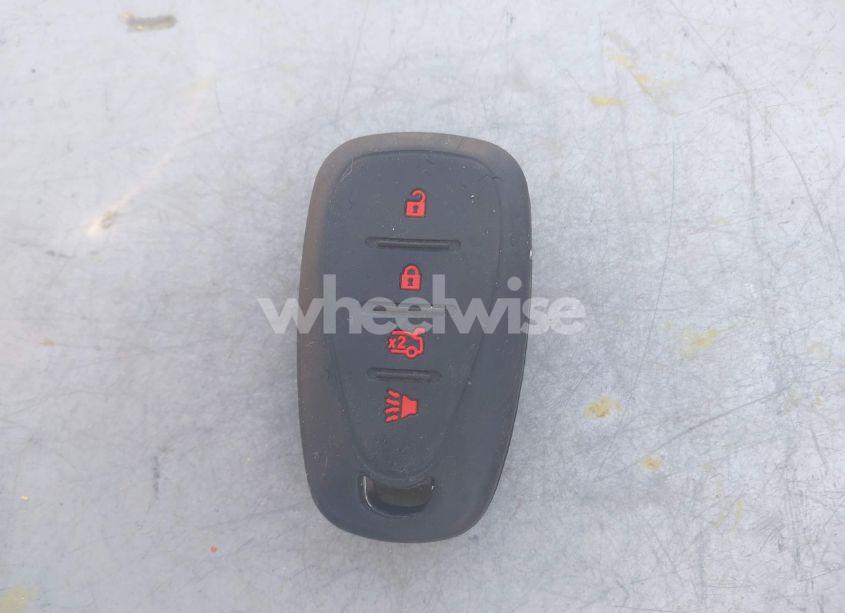 Photo 11 of 2018 Chevrolet Malibu LT (VIN 1G1ZD5ST9JF235911)