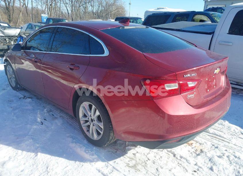 Photo 3 of 2018 Chevrolet Malibu LT (VIN 1G1ZD5ST9JF235911)