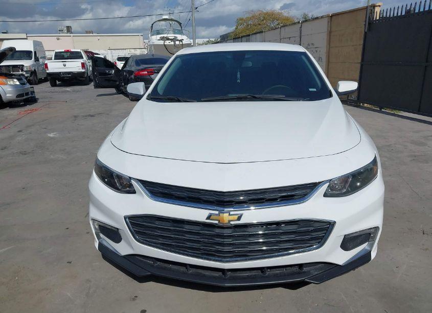 Photo 12 of 2018 Chevrolet Malibu LT (VIN 1G1ZD5ST9JF244558)