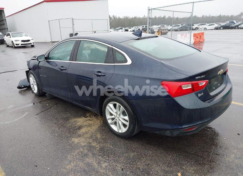 Photo 3 of 2018 Chevrolet Malibu LT (VIN 1G1ZD5ST9JF252238)