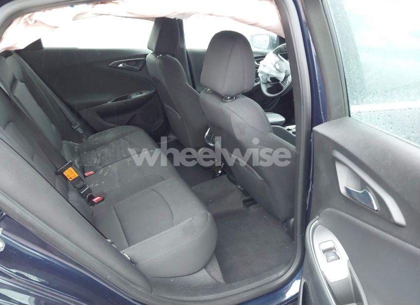 Photo 8 of 2018 Chevrolet Malibu LT (VIN 1G1ZD5ST9JF252238)