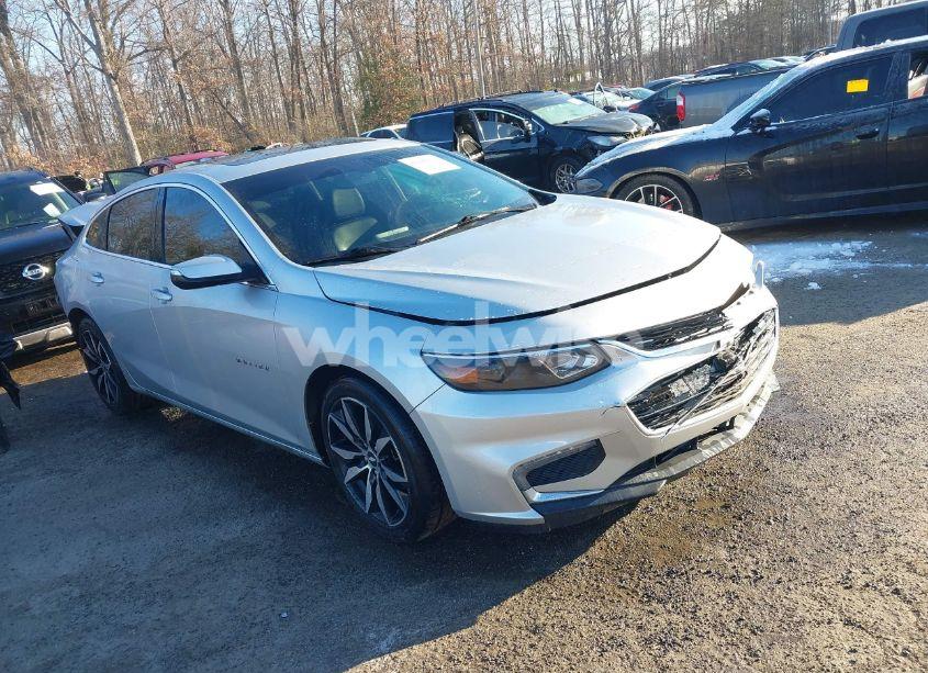 2018 Chevrolet Malibu LT (VIN 1G1ZD5ST9JF254653) main photo