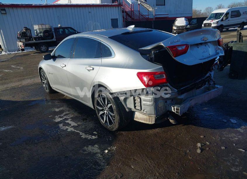 Photo 3 of 2018 Chevrolet Malibu LT (VIN 1G1ZD5ST9JF254653)
