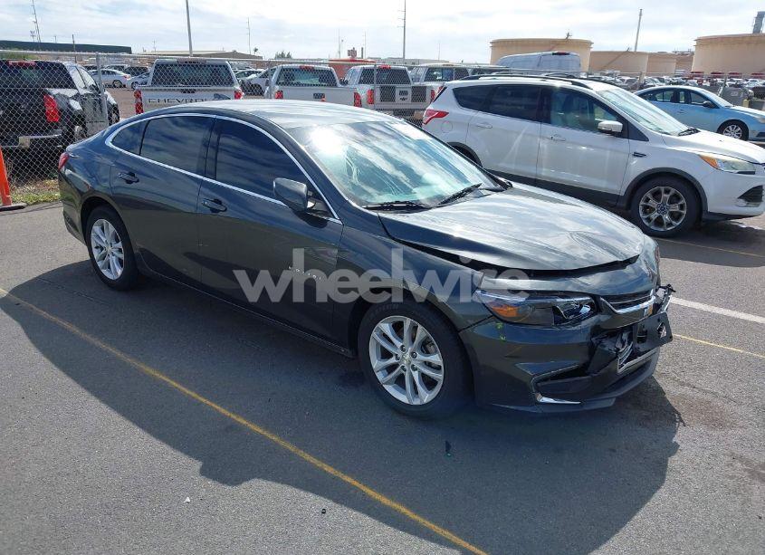 2018 Chevrolet Malibu LT (VIN 1G1ZD5ST9JF254734) main photo