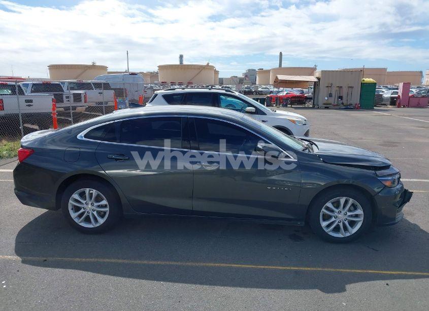 Photo 13 of 2018 Chevrolet Malibu LT (VIN 1G1ZD5ST9JF254734)