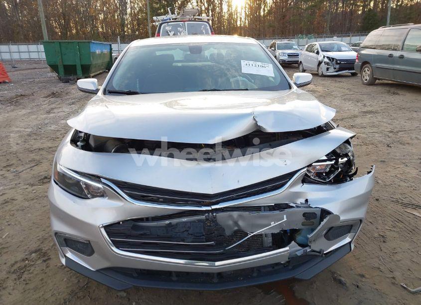 Photo 12 of 2018 Chevrolet Malibu LT (VIN 1G1ZD5ST9JF258167)