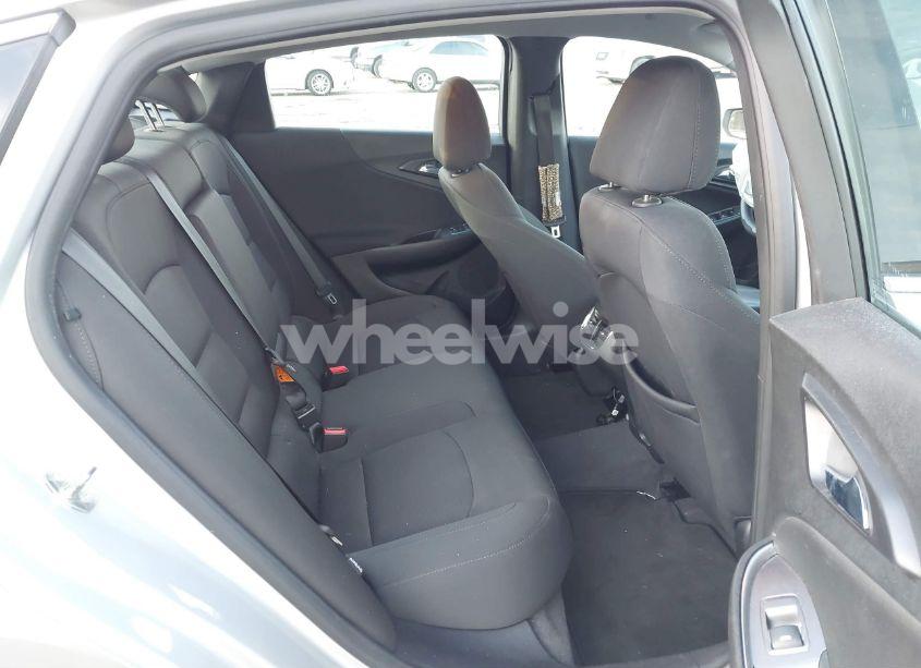 Photo 8 of 2018 Chevrolet Malibu LT (VIN 1G1ZD5ST9JF258167)