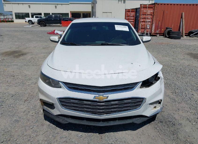 Photo 12 of 2018 Chevrolet Malibu LT (VIN 1G1ZD5ST9JF259853)
