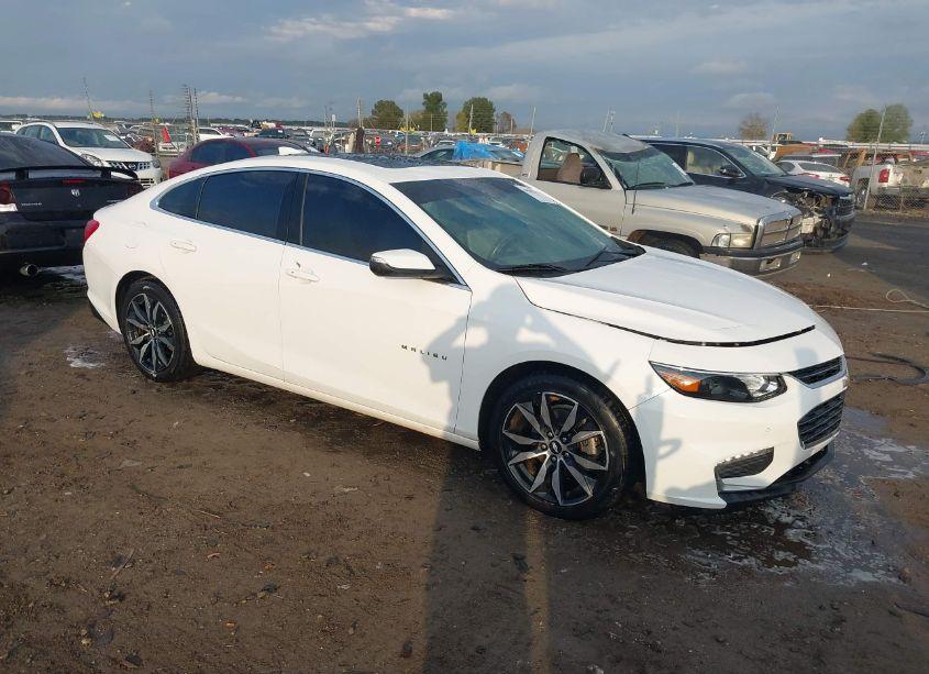 2018 Chevrolet Malibu LT (VIN 1G1ZD5ST9JF264602) main photo