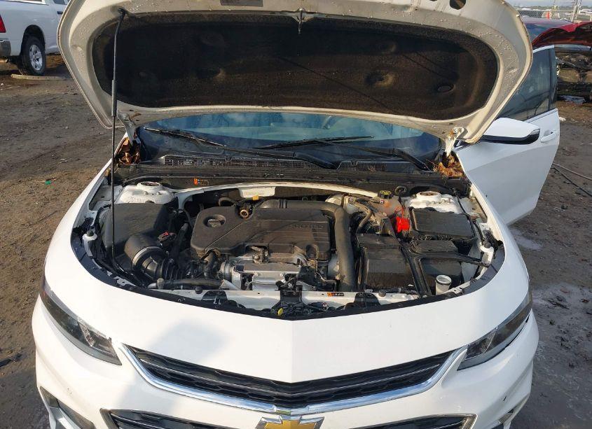 Photo 10 of 2018 Chevrolet Malibu LT (VIN 1G1ZD5ST9JF264602)