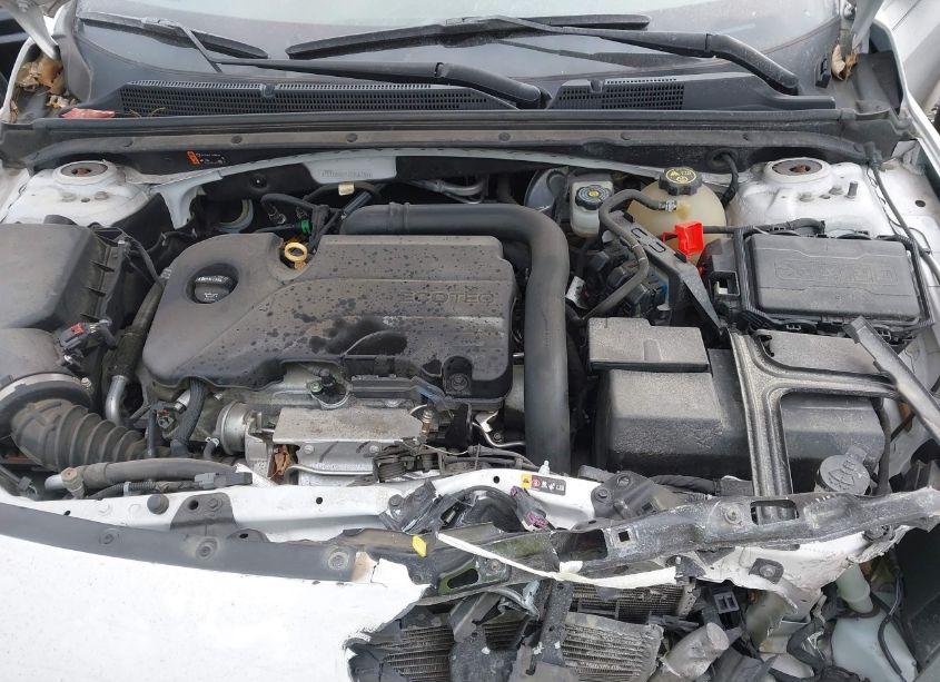 Photo 10 of 2018 Chevrolet Malibu LT (VIN 1G1ZD5ST9JF266785)