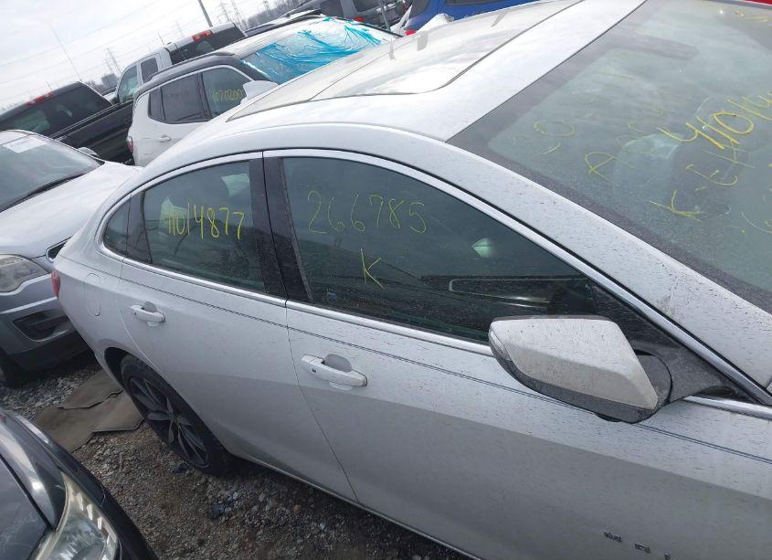 Photo 13 of 2018 Chevrolet Malibu LT (VIN 1G1ZD5ST9JF266785)