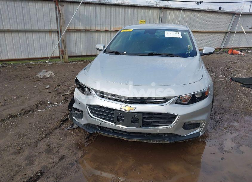 Photo 12 of 2018 Chevrolet Malibu LT (VIN 1G1ZD5ST9JF277334)