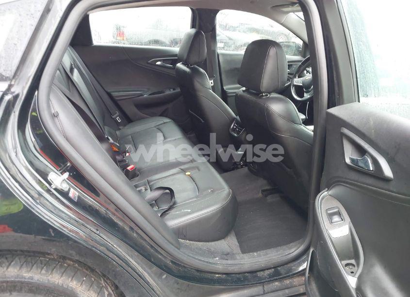 Photo 8 of 2018 Chevrolet Malibu LT (VIN 1G1ZD5ST9JF283392)