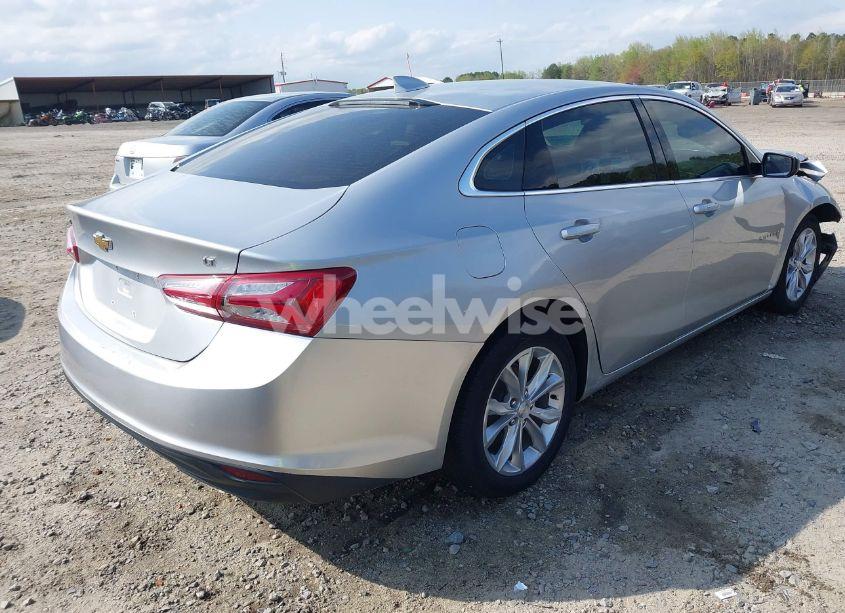 Photo 4 of 2019 Chevrolet Malibu LT (VIN 1G1ZD5ST9KF107136)