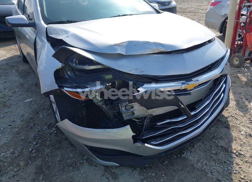 Photo 6 of 2019 Chevrolet Malibu LT (VIN 1G1ZD5ST9KF107136)