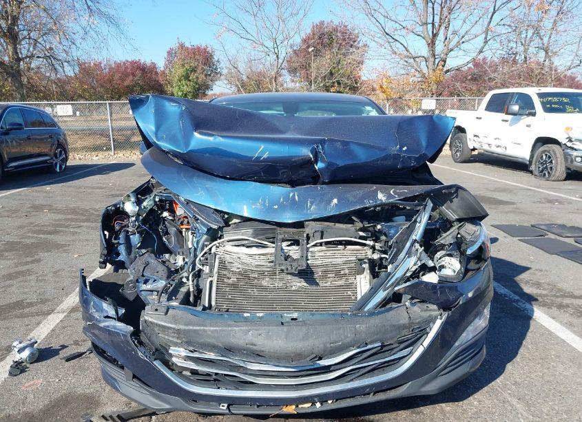 Photo 12 of 2019 Chevrolet Malibu LT (VIN 1G1ZD5ST9KF115494)