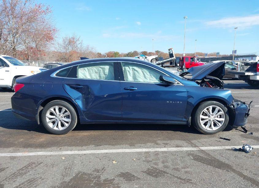 Photo 13 of 2019 Chevrolet Malibu LT (VIN 1G1ZD5ST9KF115494)
