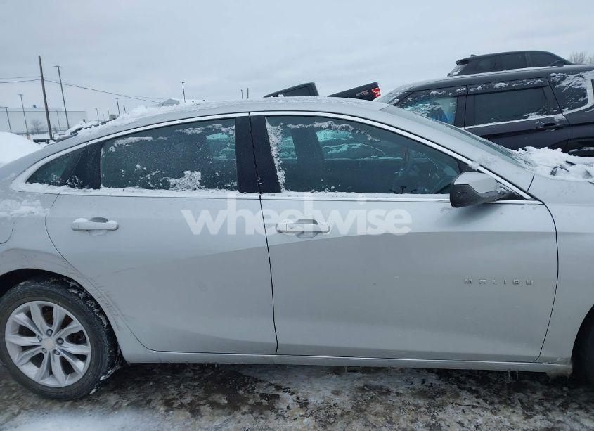Photo 13 of 2019 Chevrolet Malibu LT (VIN 1G1ZD5ST9KF119206)