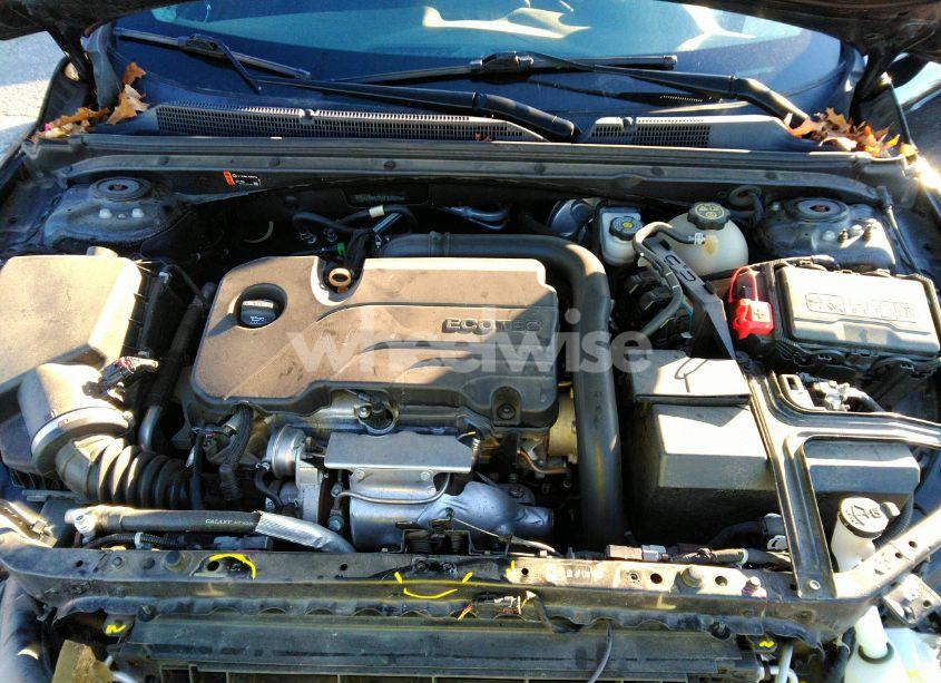 Photo 10 of 2019 Chevrolet Malibu LT (VIN 1G1ZD5ST9KF129895)