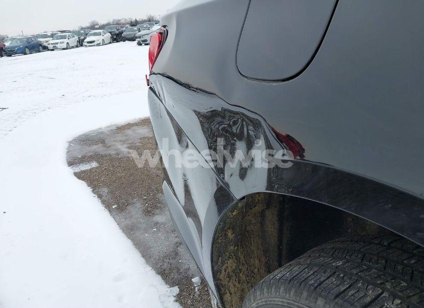 Photo 12 of 2019 Chevrolet Malibu LT (VIN 1G1ZD5ST9KF129895)