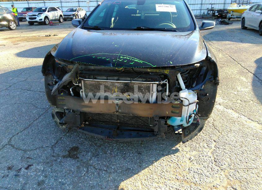 Photo 6 of 2019 Chevrolet Malibu LT (VIN 1G1ZD5ST9KF129895)