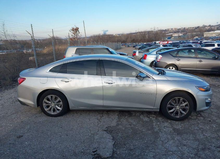 Photo 13 of 2019 Chevrolet Malibu LT (VIN 1G1ZD5ST9KF130383)
