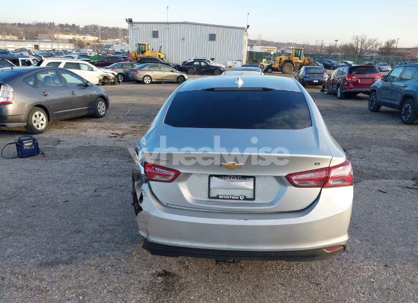 Photo 16 of 2019 Chevrolet Malibu LT (VIN 1G1ZD5ST9KF130383)