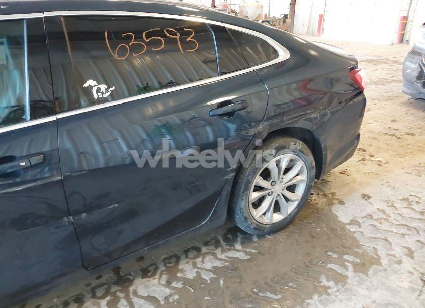Photo 12 of 2019 Chevrolet Malibu LT (VIN 1G1ZD5ST9KF132781)