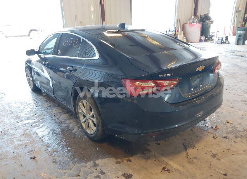 Photo 3 of 2019 Chevrolet Malibu LT (VIN 1G1ZD5ST9KF132781)