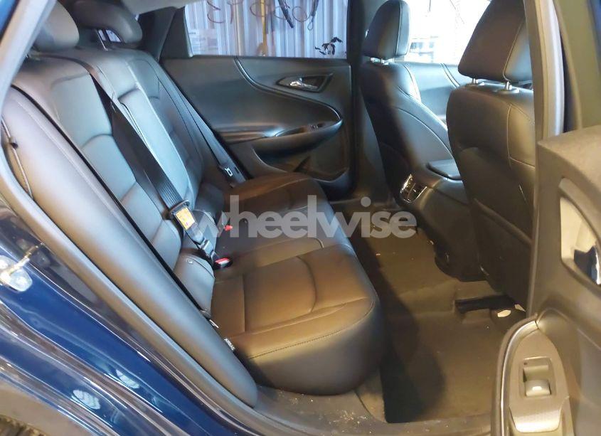 Photo 8 of 2019 Chevrolet Malibu LT (VIN 1G1ZD5ST9KF132781)