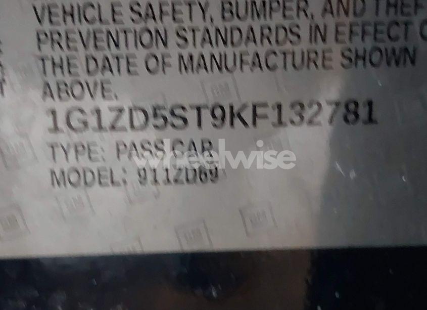 Photo 9 of 2019 Chevrolet Malibu LT (VIN 1G1ZD5ST9KF132781)