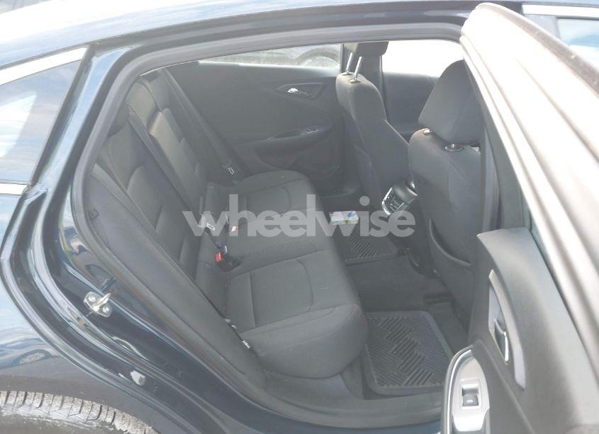 Photo 8 of 2019 Chevrolet Malibu LT (VIN 1G1ZD5ST9KF140279)