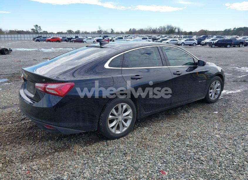 Photo 4 of 2019 Chevrolet Malibu LT (VIN 1G1ZD5ST9KF145045)