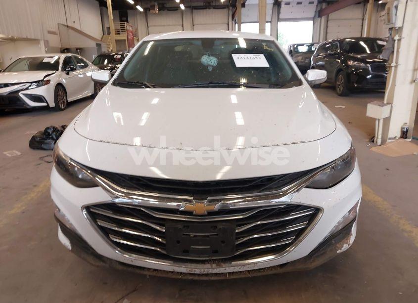 Photo 12 of 2019 Chevrolet Malibu LT (VIN 1G1ZD5ST9KF175131)